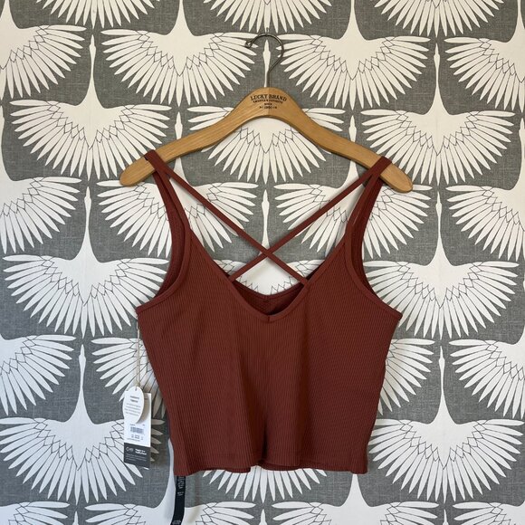 VUORI WOMEN'S RIB CROP TANK ROSEWOOD - Picture 5 of 9